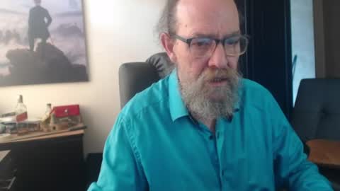 Snapshot of uncle_hottiecb chatting on 06-28-26, 05:19 Uncle Hottie online show from 06-28-26, 05:19