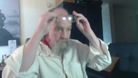 Snapshot of uncle_hottiecb chatting on 07-07-26, 04:11 Uncle Hottie online show from 07-07-26, 04:11