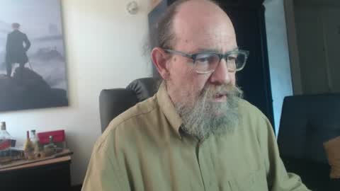 Snapshot of uncle_hottiecb chatting on 07-13-26, 03:37 Uncle Hottie online show from 07-13-26, 03:37