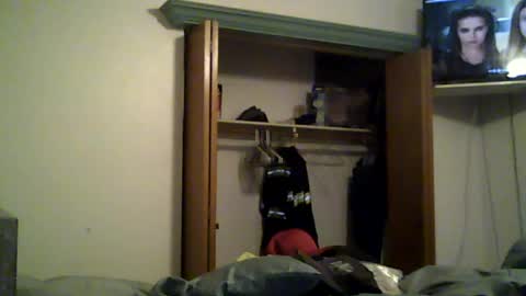 Snapshot of unclemuff chatting on 06-28-26, 10:05 unclemuff online show from 06-28-26, 10:05