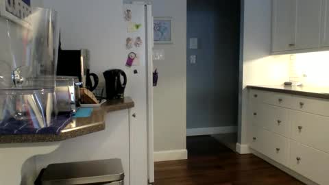 Buzz Bigcock online show from 01-22-25, 08:38