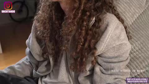 Mister Uncut online show from 11-22-25, 08:52