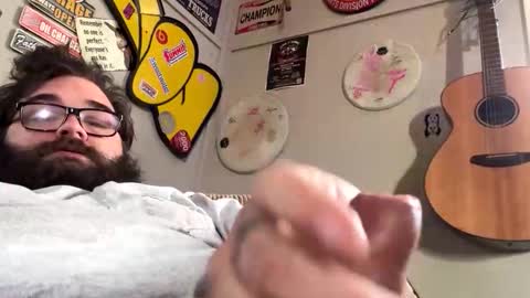 Snapshot of uncuttruss chatting on 11-21-25, 07:56 uncuttruss online show from 11-21-25, 07:56