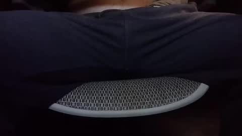 Snapshot of under_the_desk40 chatting on 12-19-25, 09:44 Under the desk online show from 12-19-25, 09:44