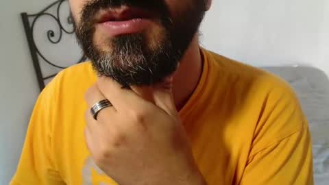 Giov online show from 10-24-25, 09:28