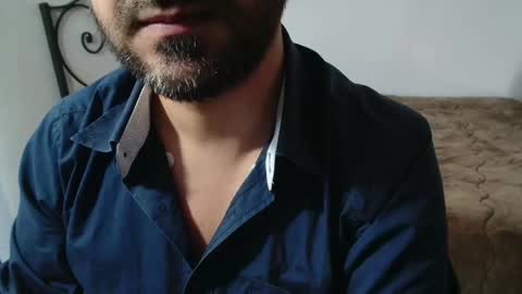 Snapshot of under_thedesk chatting on 03-22-26, 10:29 Giov online show from 03-22-26, 10:29