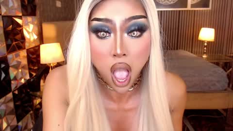 BRIANNA online show from 04-07-26, 08:26