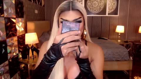 BRIANNA online show from 04-08-26, 06:19