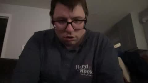 Snapshot of ungerisland chatting on 05-17-26, 01:14 ungerisland online show from 05-17-26, 01:14