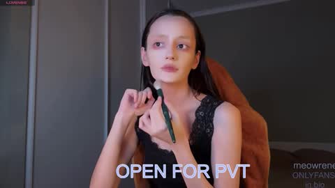 Irene   online show from 01-10-26, 08:21