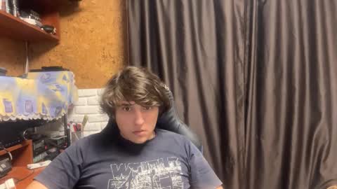 Snapshot of unholy_heat chatting on 09-19-25, 08:20 Anri online show from 09-19-25, 08:20