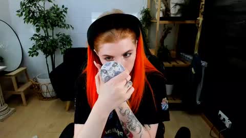 Snapshot of unicent chatting on 02-22-25, 04:40 Call me Mira thumbs up its make me happy online show from 02-22-25, 04:40