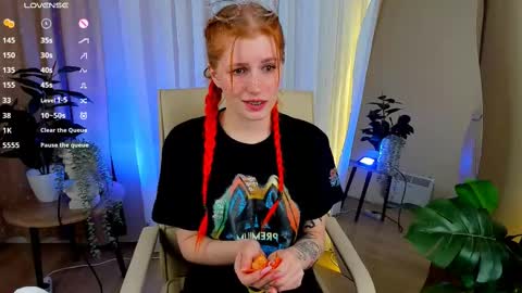 Snapshot of unicent chatting on 02-23-25, 11:36 Call me Mira thumbs up its make me happy online show from 02-23-25, 11:36