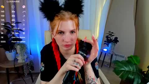 Snapshot of unicent chatting on 02-24-25, 02:40 Call me Mira thumbs up its make me happy online show from 02-24-25, 02:40