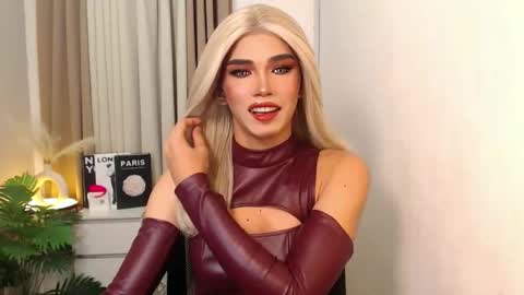 Snapshot of unique_taste69 chatting on 01-05-26, 06:55 Miss Andrea online show from 01-05-26, 06:55