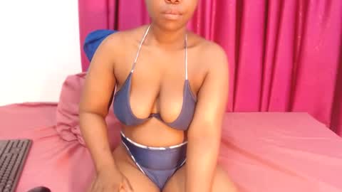 UNIQUEBONY online show from 09-23-25, 09:23