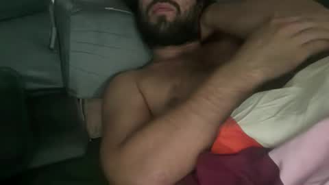 Snapshot of universalstudihoes chatting on 11-21-25, 12:15 universalstudihoes online show from 11-21-25, 12:15