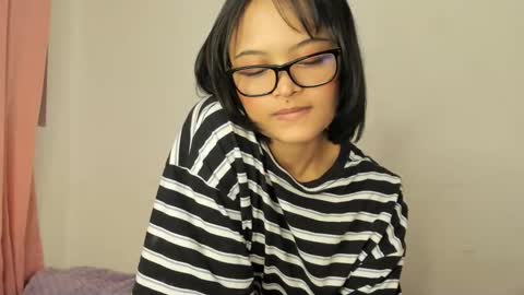 new INSTA   online show from 03-09-25, 01:25