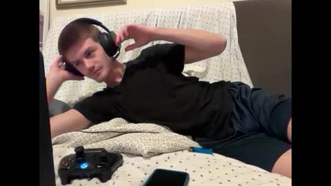 Stepbro online show from 03-09-25, 10:08