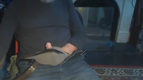 Freddie online show from 06-12-26, 05:17