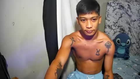 Snapshot of ur_asianpinoy chatting on 11-11-25, 05:24 ur_asianpinoy online show from 11-11-25, 05:24