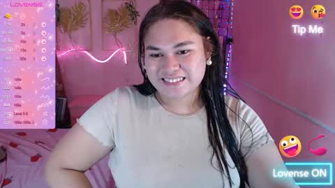Snapshot of ur_baby_rebbecca chatting on 01-21-25, 02:11 SINGLE online show from 01-21-25, 02:11