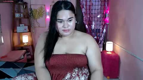 Snapshot of ur_baby_rebbecca chatting on 09-27-25, 12:48 SINGLE online show from 09-27-25, 12:48