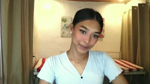 ur_dazzlingmorenaxx online show from 07-09-26, 06:06