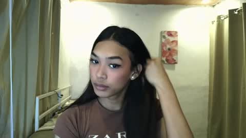 ur_dazzlingmorenaxx online show from 07-23-26, 03:48