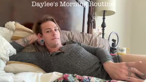 Goddess online show from 10-17-25, 04:09