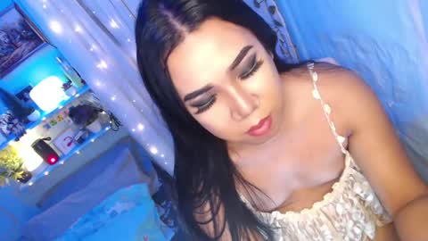 Snapshot of ur_hot_tommiexx chatting on 05-04-26, 01:45 jennie online show from 05-04-26, 01:45