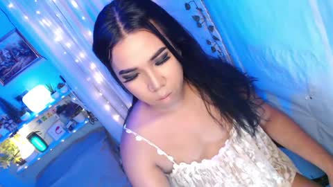 Snapshot of ur_hot_tommiexx chatting on 05-25-26, 03:34 jennie online show from 05-25-26, 03:34