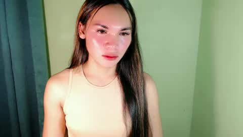 QUEENSY online show from 02-09-25, 02:40