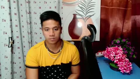 Snapshot of ur_pinoydave chatting on 12-21-24, 03:36 Dave online show from 12-21-24, 03:36