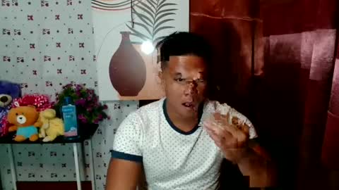 Snapshot of ur_pinoydave chatting on 01-17-25, 01:35 Dave online show from 01-17-25, 01:35