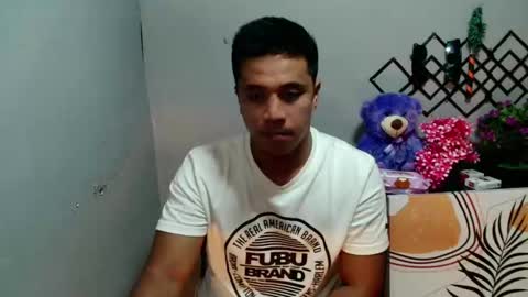 Snapshot of ur_pinoydave chatting on 01-26-25, 04:09 Dave online show from 01-26-25, 04:09