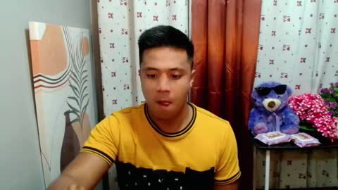 Snapshot of ur_pinoydave chatting on 02-03-25, 08:35 Dave online show from 02-03-25, 08:35