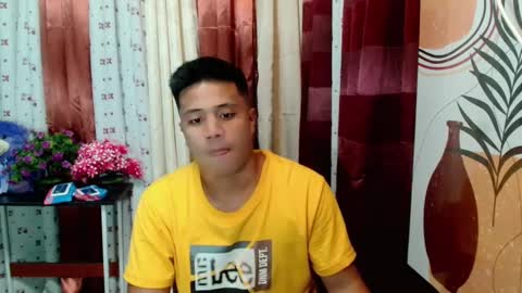 Snapshot of ur_pinoydave chatting on 03-02-25, 04:32 Dave online show from 03-02-25, 04:32