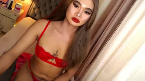 Snapshot of ur_sassygirl chatting on 01-15-25, 02:06 Kath online show from 01-15-25, 02:06