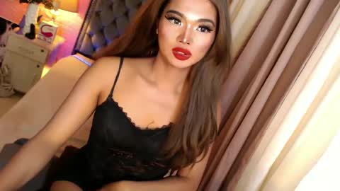 Snapshot of ur_sassygirl chatting on 02-10-25, 08:31 Kath online show from 02-10-25, 08:31