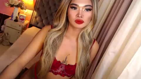 Snapshot of ur_sassygirl chatting on 02-25-25, 05:30 Kath online show from 02-25-25, 05:30