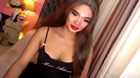 Snapshot of ur_sassygirl chatting on 03-08-25, 06:47 Kath online show from 03-08-25, 06:47