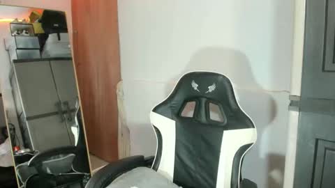 Snapshot of ur_shan21 chatting on 05-29-26, 07:12 ur_shan21 online show from 05-29-26, 07:12