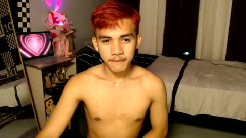 Snapshot of ur_shan21 chatting on 06-15-26, 04:20 ur_shan21 online show from 06-15-26, 04:20