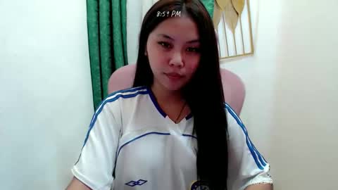 Snapshot of ur_small_girl chatting on 11-14-25, 12:59 ur_small_girl online show from 11-14-25, 12:59