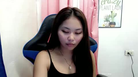 Snapshot of ur_small_girl chatting on 11-29-25, 02:20 ur_small_girl online show from 11-29-25, 02:20