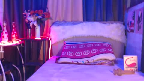 Snapshot of ur_sweet_atarah18 chatting on 01-29-25, 07:04 Atarah online show from 01-29-25, 07:04