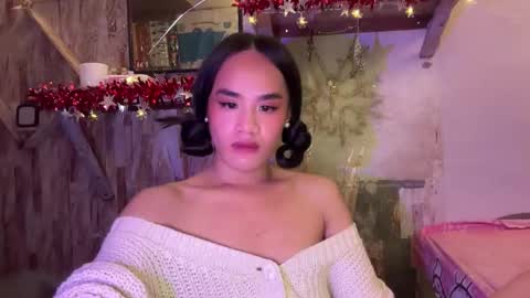 Snapshot of ur_sweet_atarah18 chatting on 11-29-25, 10:24 Atarah online show from 11-29-25, 10:24