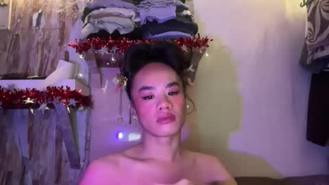 Snapshot of ur_sweet_atarah18 chatting on 12-05-25, 03:04 Atarah online show from 12-05-25, 03:04