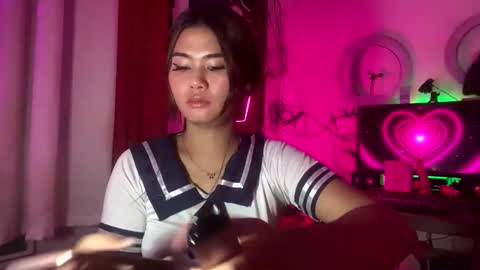 Snapshot of ur_ultimatedreamgirlxoxo chatting on 04-24-26, 12:24 HelloIm Girly online show from 04-24-26, 12:24